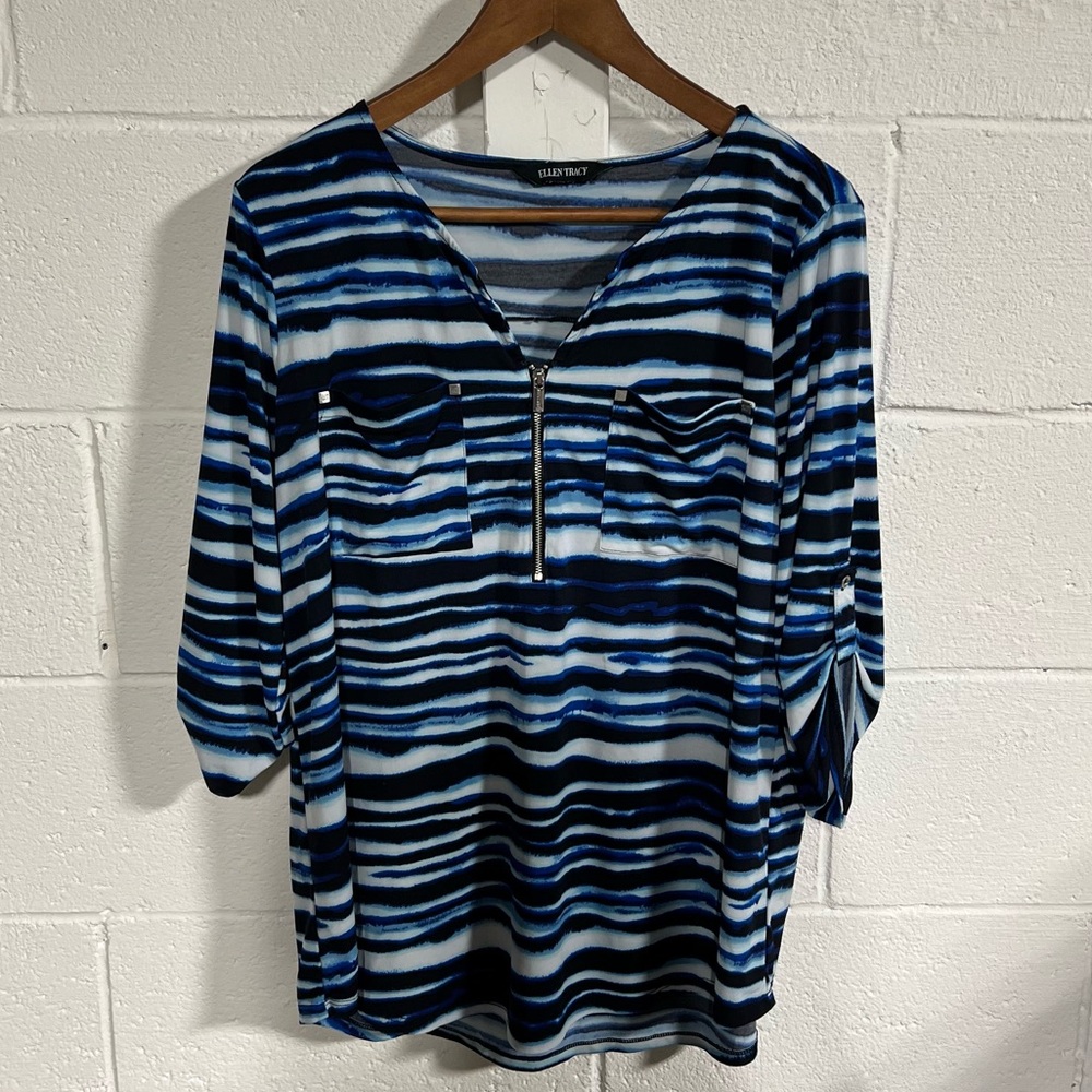 Ellen Tracy front zipper top